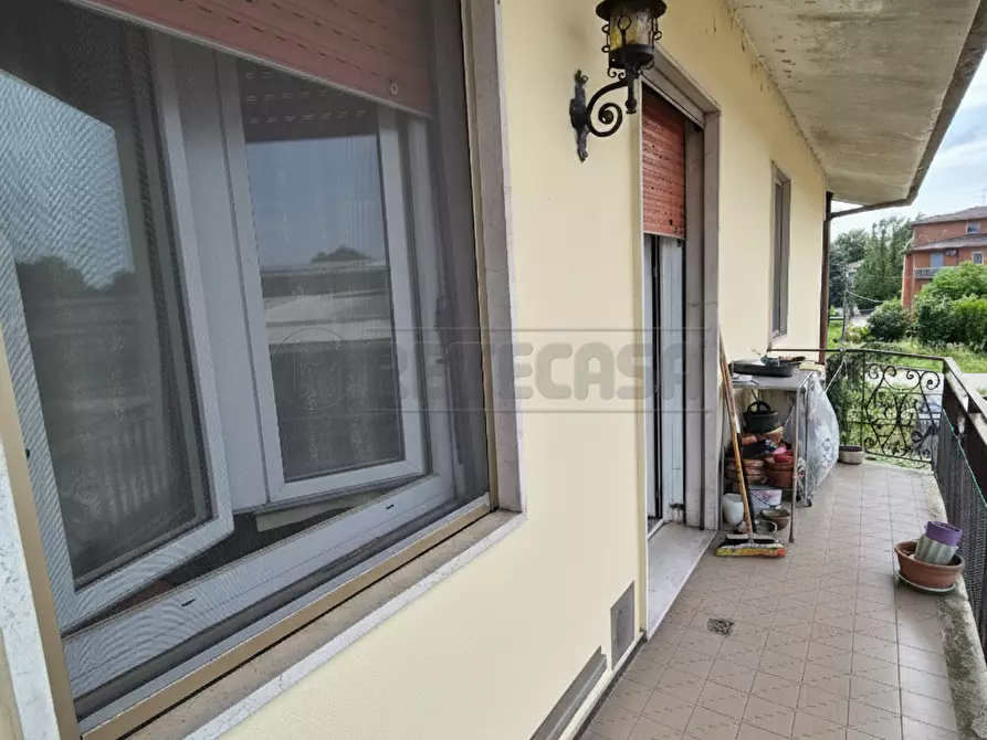 Immagine 15 di Quadrilocale in vendita  in Via Bergamo a Castelverde