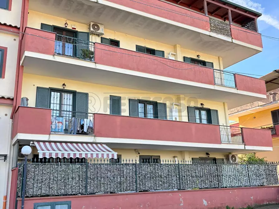 Immagine 16 di Trilocale in vendita  in Via Petrarca a Macerata Campania