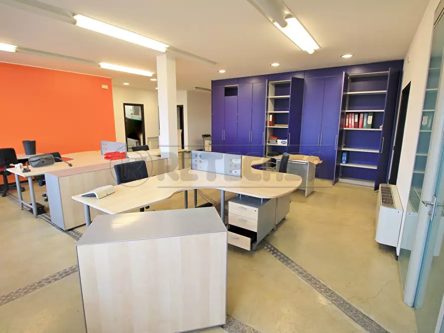 Immagine 16 di Attività artigianale in vendita  a Montebello Vicentino