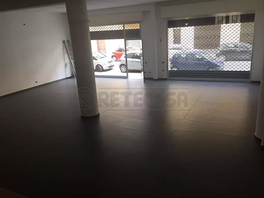 Immagine 18 di Locale commerciale in affitto  a Mazara Del Vallo