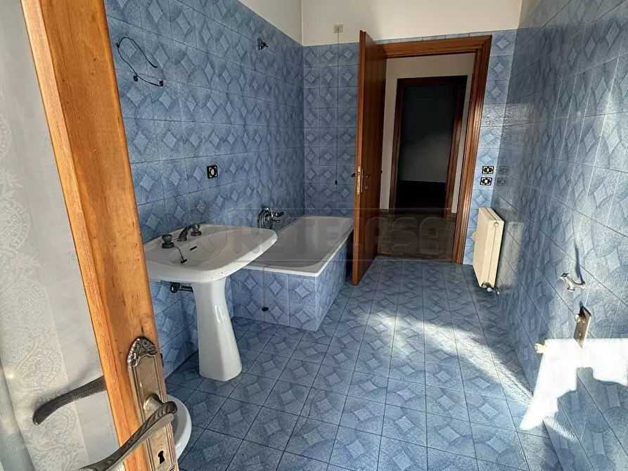 Immagine 13 di Porzione di casa in vendita  a Montebello Vicentino