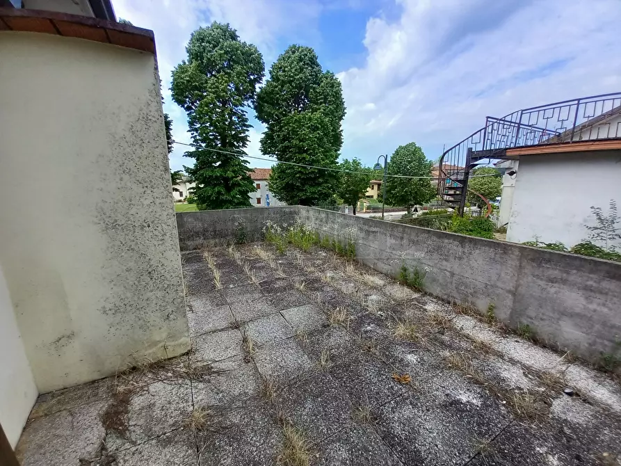 Immagine 13 di Locale commerciale in vendita  in Via Cà Montanare 2 a Barbarano Mossano