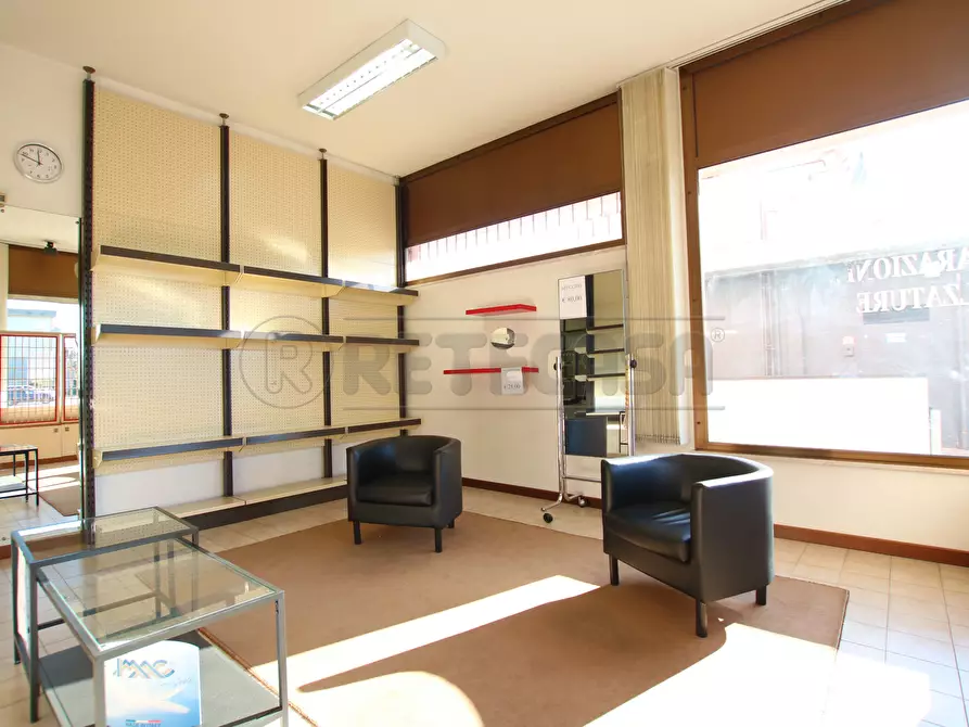 Immagine 13 di Locale commerciale in vendita  in Via Gaetano Salvemini 65 a Vicenza