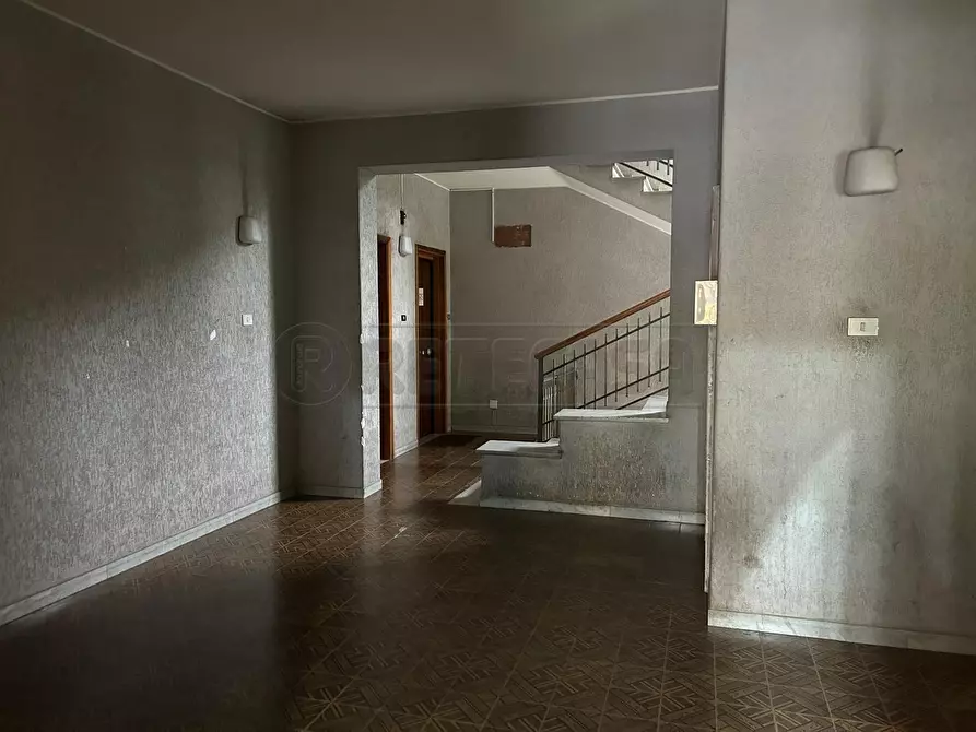 Immagine 13 di Pentalocale in vendita  in Via Malta 73 a Caltanissetta