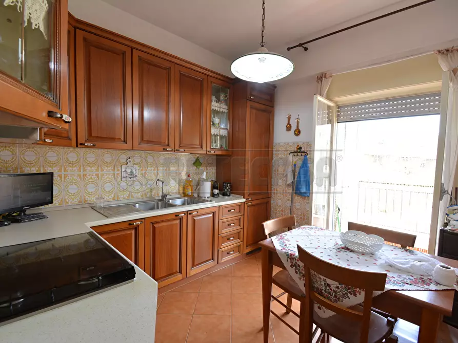 Immagine 8 di Quadrilocale in vendita  in Via Pietro Castelli 250 a Messina