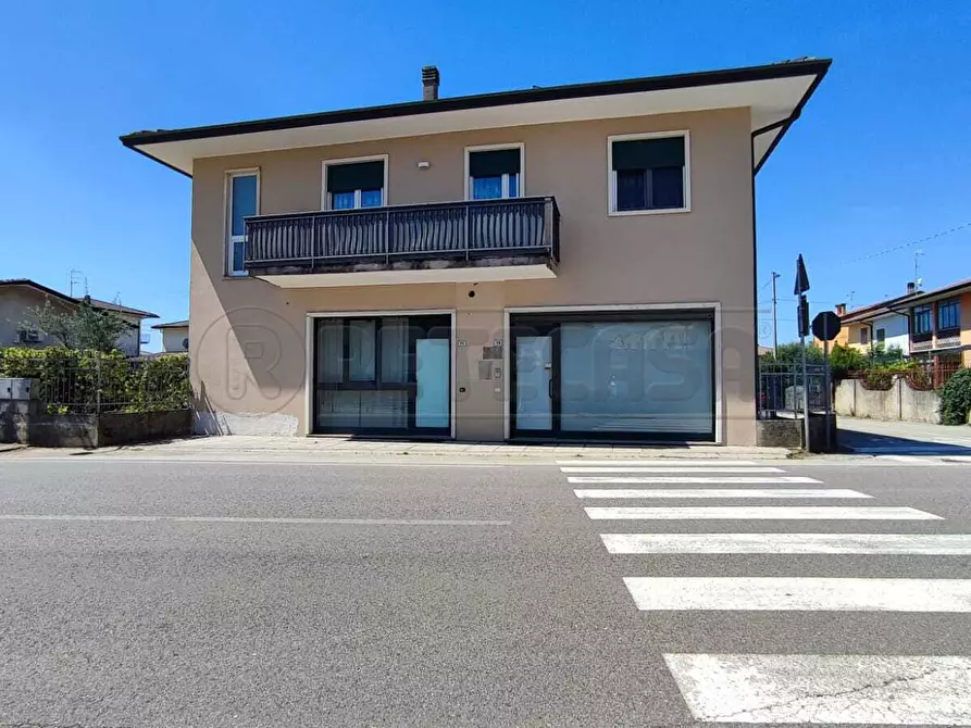 Immagine 2 di Locale commerciale in affitto  in Via Divisione Julia a Sarego