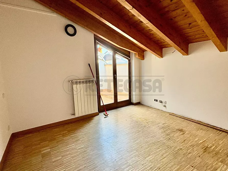 Immagine 33 di Trilocale in vendita  a Bergamo