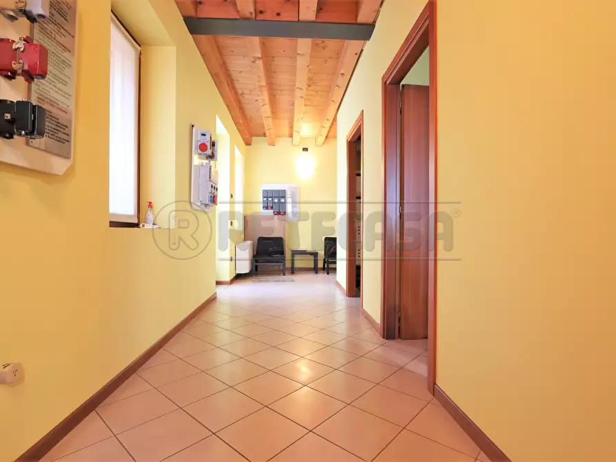 Immagine 12 di Ufficio in vendita  in Via Municipio a Longare
