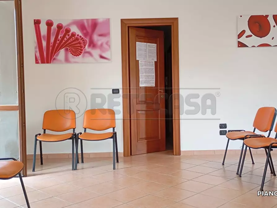 Immagine 30 di Villa in vendita  in Via San Francesco 11 a Marcianise