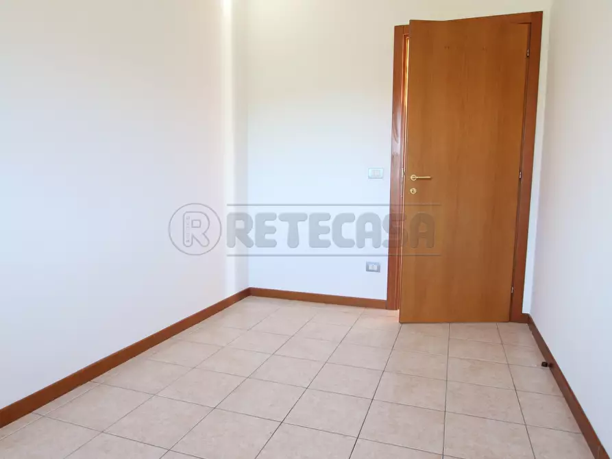 Immagine 13 di Bilocale in vendita  in Via Giovanni Falcone a Barbarano Mossano