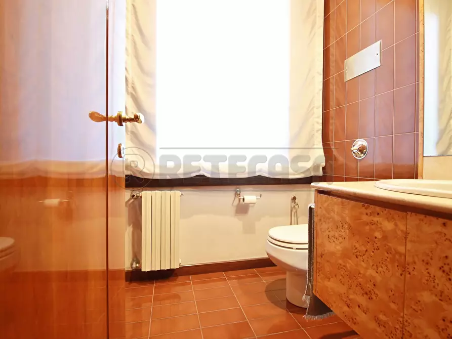 Immagine 23 di Villa in vendita  in VIA GIACOMO LEOPARDI 2 a Arzignano