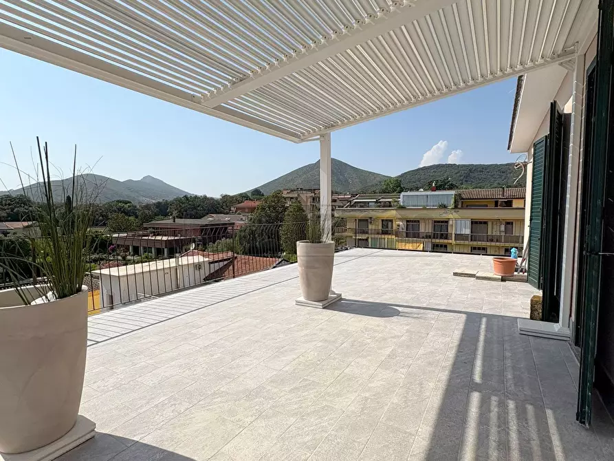 Immagine 2 di Attico in vendita  in Via Gennaro Tescione a Caserta