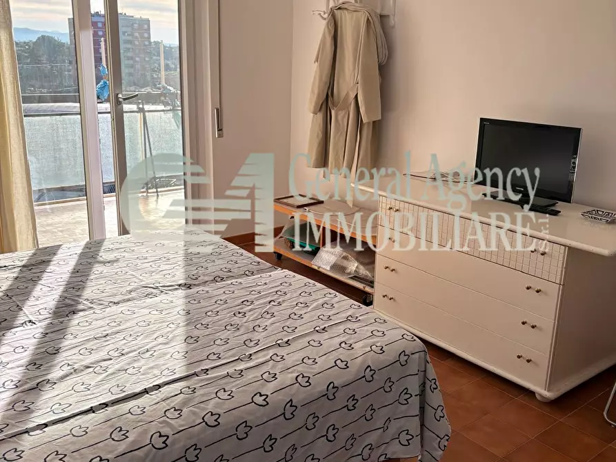 Immagine 22 di Trilocale in affitto  in Via Canton a Roma