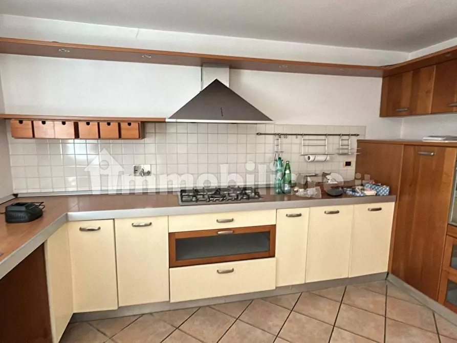 Immagine 5 di Villa in vendita  in Via Sofocle 152 a Roma