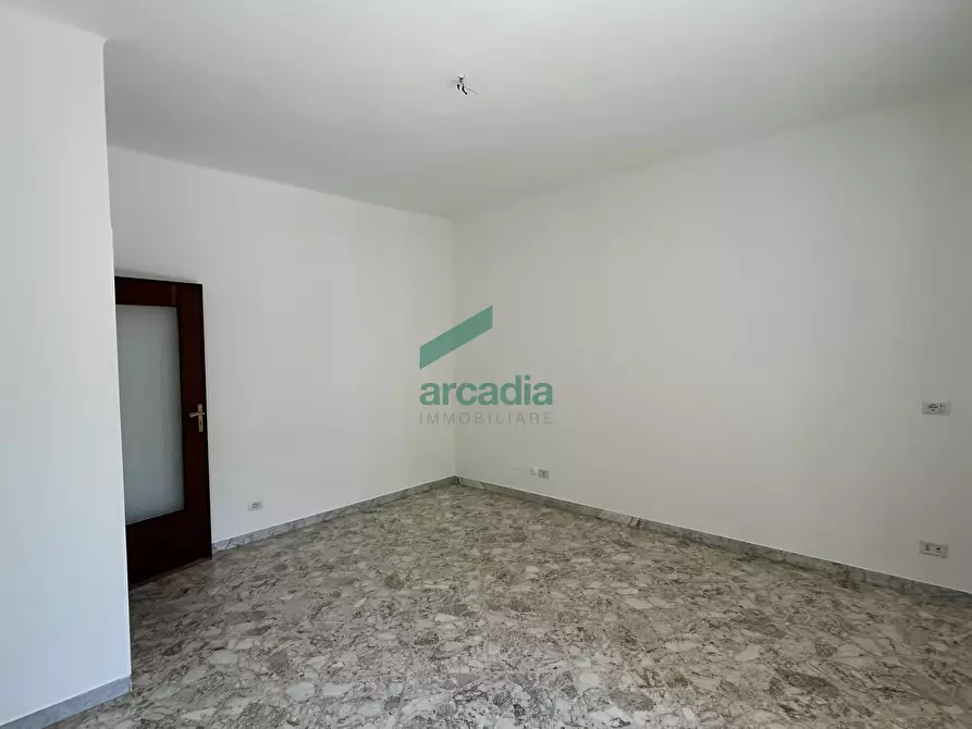 Immagine 19 di Trilocale in vendita  in Via Abate Giacinto Gimma 56/A a Bari