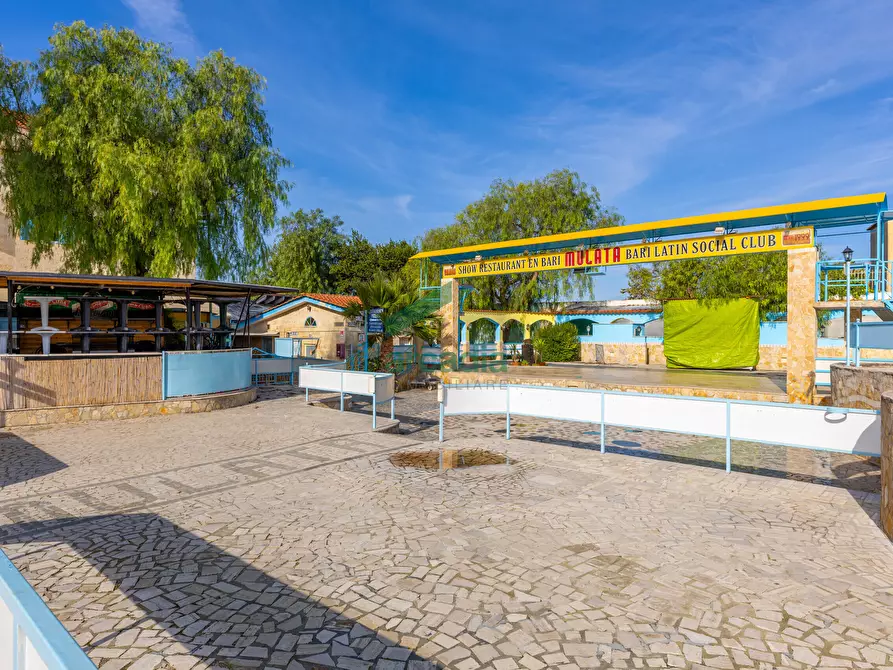 Immagine 26 di Locale commerciale in vendita  in Strada la Grava 16 a Bari