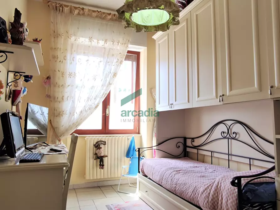 Immagine 9 di Trilocale in vendita  in Via Peucetia 72 a Bari