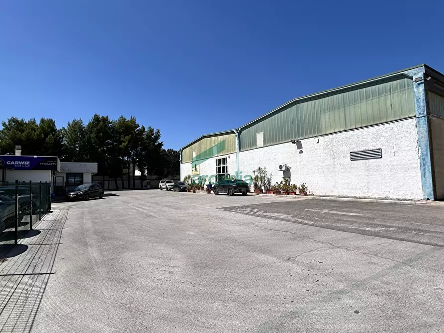 Immagine 17 di Attività artigianale in vendita  in SP54 km 1 a Modugno