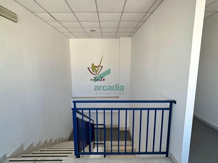 Immagine 10 di Ufficio in affitto  in S.P.231 km 81+100 a Modugno