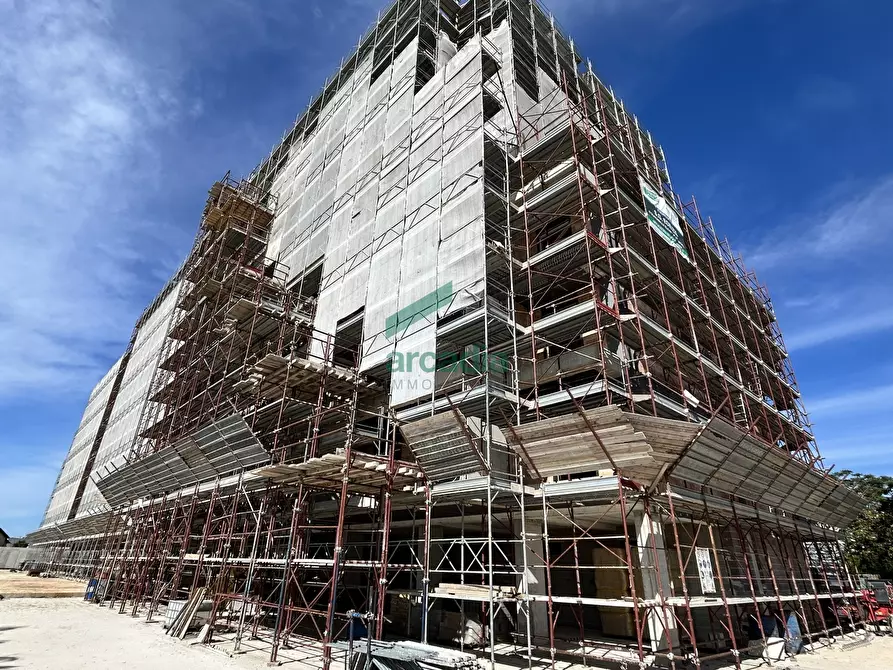 Immagine 23 di Quadrilocale in vendita  in Via Giuseppe Sangiorgi 3 a Bari