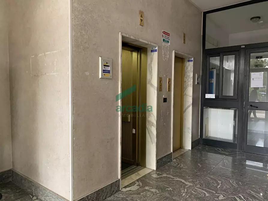 Immagine 9 di Ufficio in affitto  in Viale San Josemaría Escrivá 28 a Bari