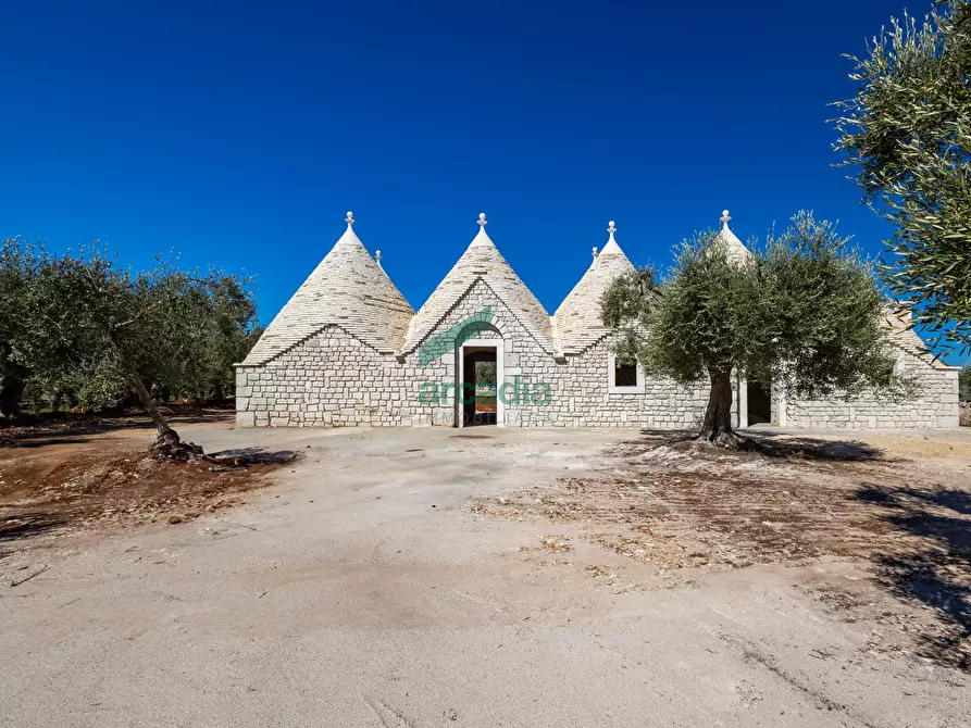 Immagine 3 di Rustico / casale in vendita  in Via Coreggia a Alberobello