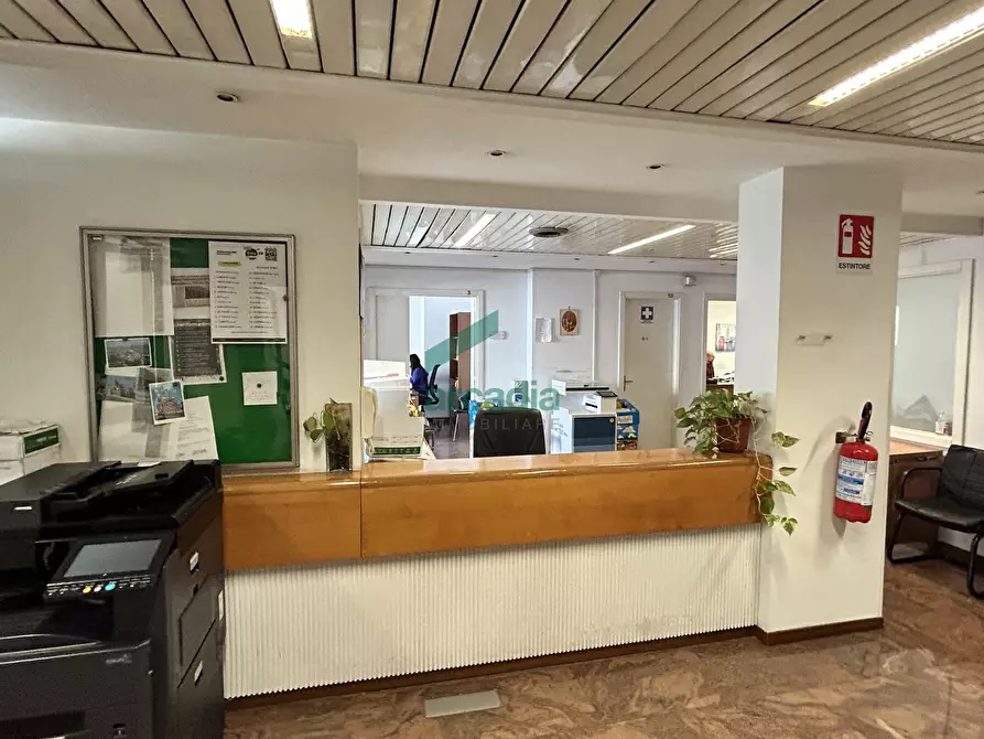 Immagine 2 di Ufficio in vendita  in Via Michele Garruba 47 a Bari