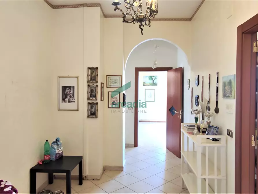 Immagine 12 di Pentalocale in vendita  in Via Pietro Carenza 20 a Turi