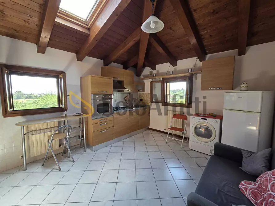 Immagine 1 di Bilocale in affitto  in Via Lingualunga a Castelvetro Di Modena
