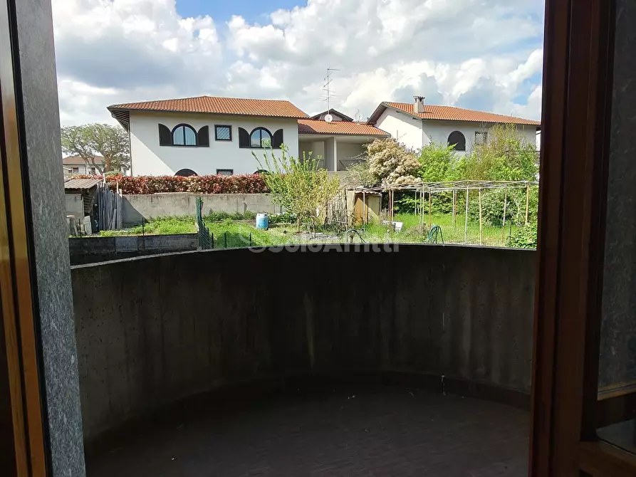 Immagine 11 di Trilocale in affitto  a Somma Lombardo