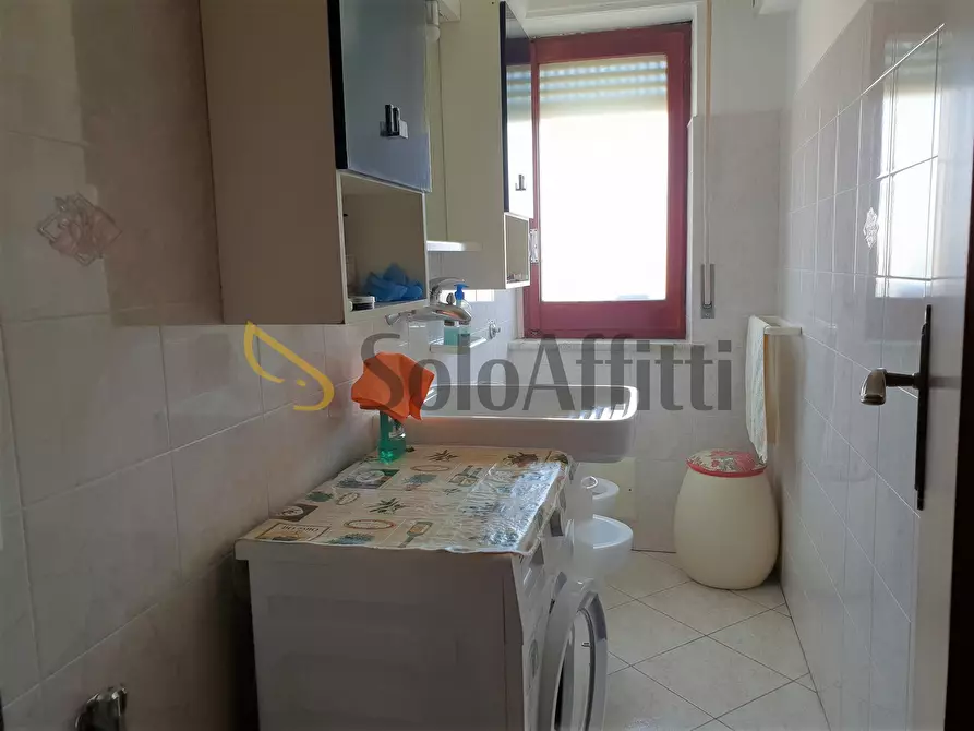 Immagine 16 di Quadrilocale in affitto  a Catanzaro