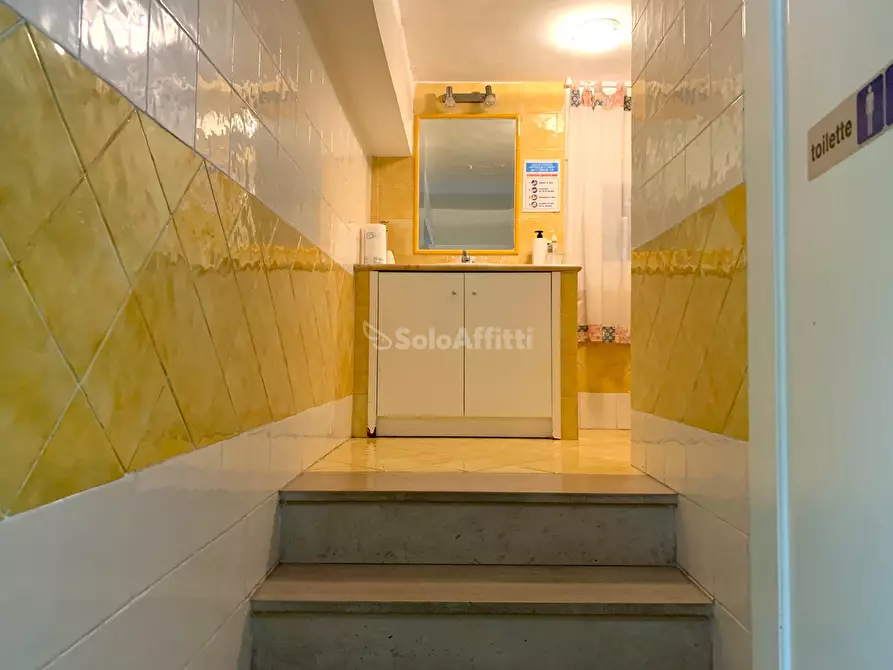 Immagine 5 di Ufficio in affitto  a Catanzaro