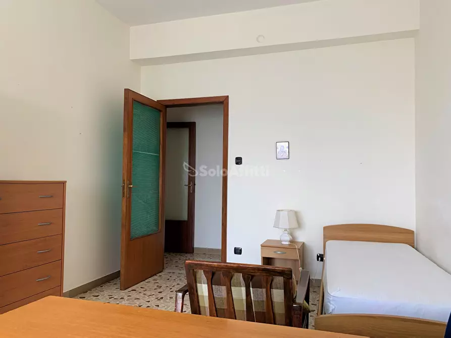 Immagine 12 di Stanza singola in affitto  a Catanzaro