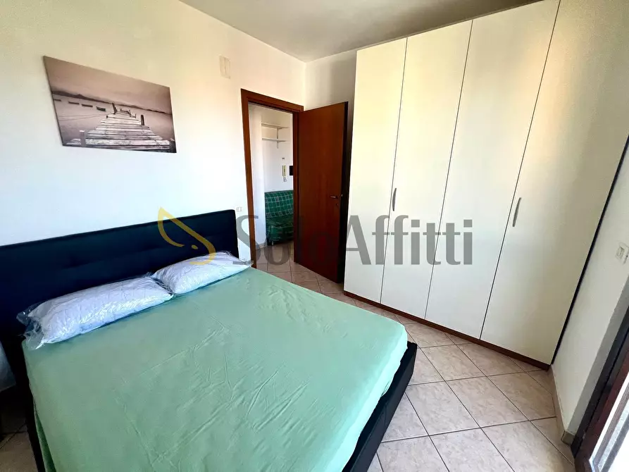 Immagine 12 di Bilocale in affitto  in Via Ercole Falò 6 a Alba Adriatica