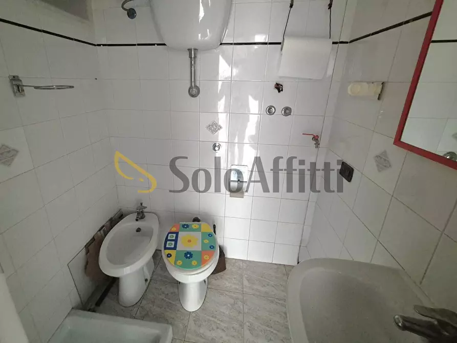 Immagine 6 di Locale commerciale in affitto  in Via Torrazzo 134 a Catanzaro