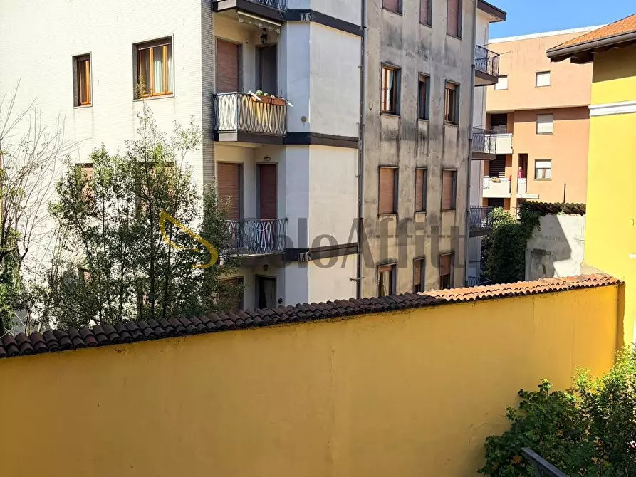 Immagine 12 di Quadrilocale in affitto  in Via Carlo Travelli 2 a Busto Arsizio
