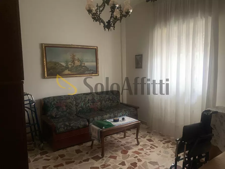 Immagine 9 di Quadrilocale in affitto  in Via Pietro Maroncelli 8 a Catania