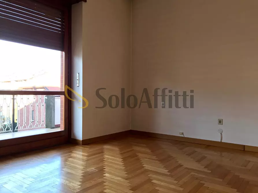 Immagine 4 di Quadrilocale in affitto  in Via Rosolino Pilo a Torino