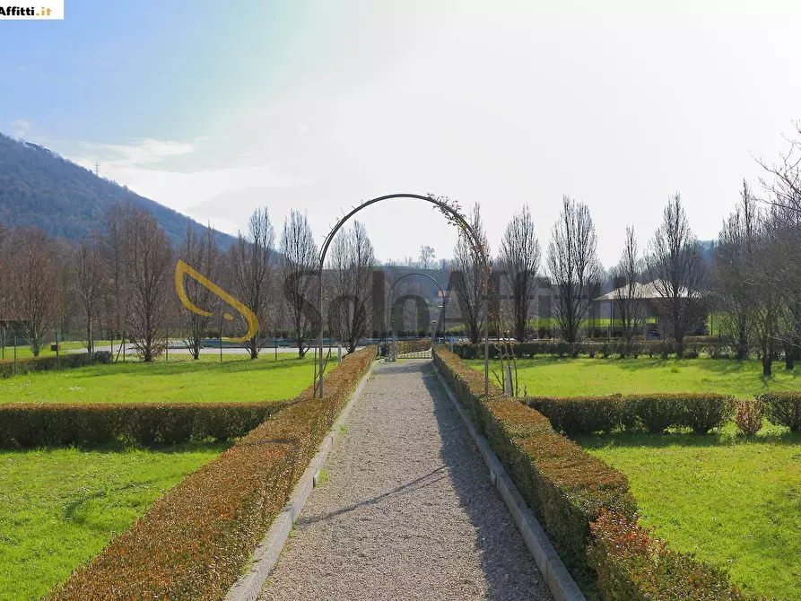 Immagine 4 di Trilocale in affitto  in Via Lega Lombarda 1 a Castello Di Brianza
