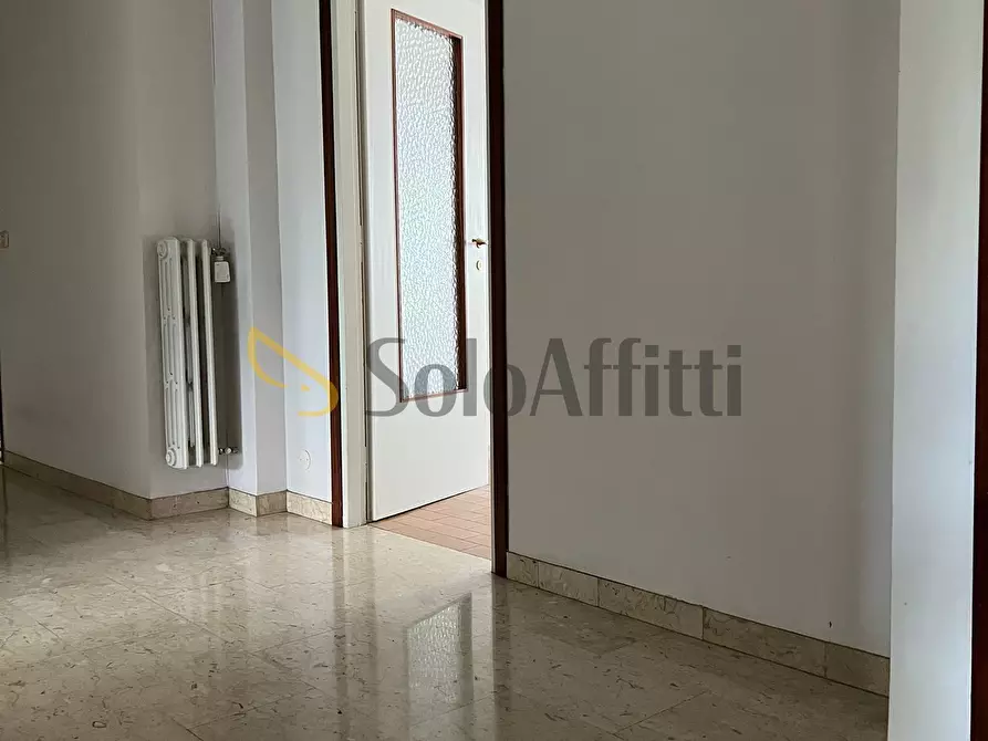 Immagine 2 di Trilocale in affitto  in CORSO BERNARDINO TELESIO a Torino