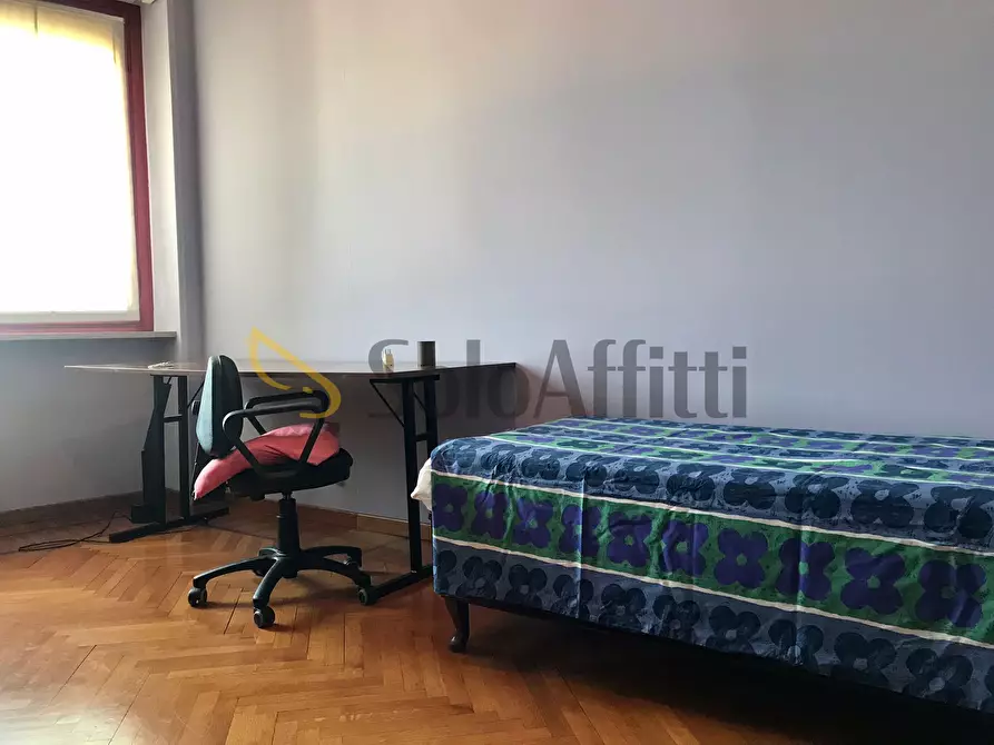 Immagine 27 di Quadrilocale in affitto  in Piazza del Monastero 10 a Torino