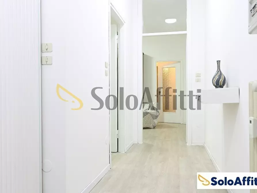 Immagine 4 di Bilocale in affitto  in Viale alla stazione 1 a Desio