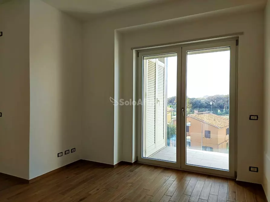 Immagine 32 di Trilocale in affitto  in Via del Castello a Roma