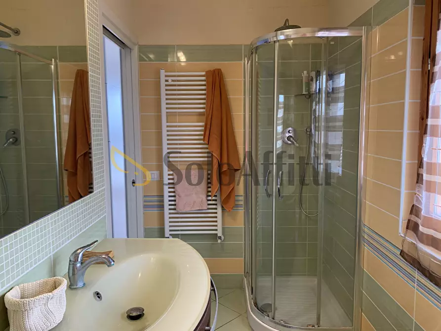 Immagine 10 di Quadrilocale in affitto  in Via dei Pensieri 89 a Livorno