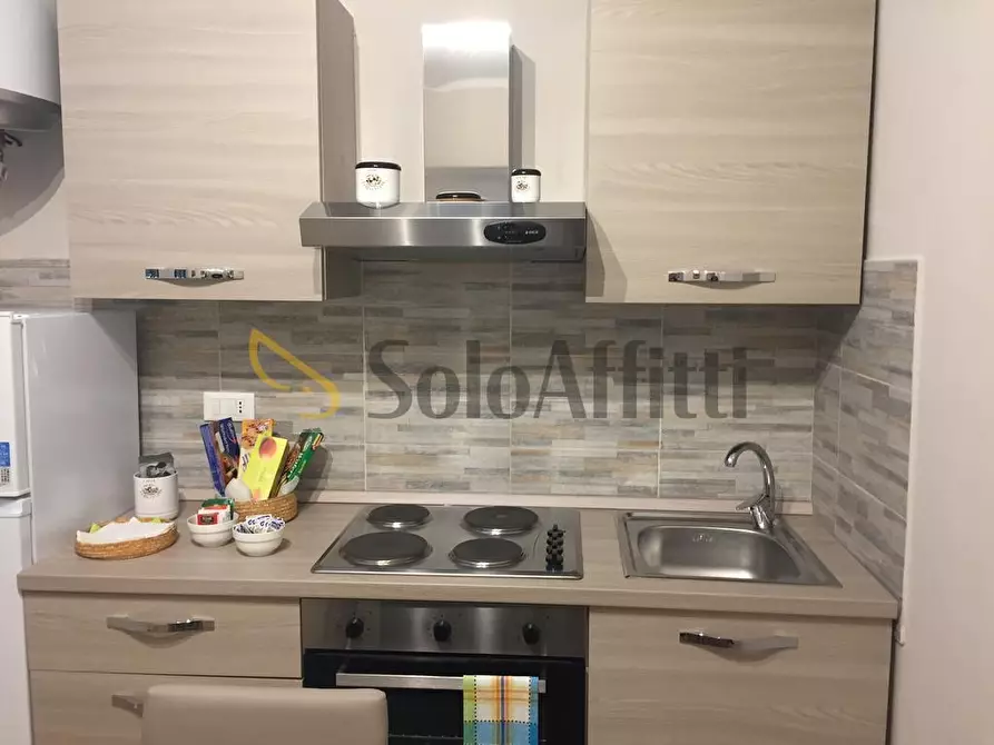 Immagine 3 di Monolocale in affitto  a Livorno