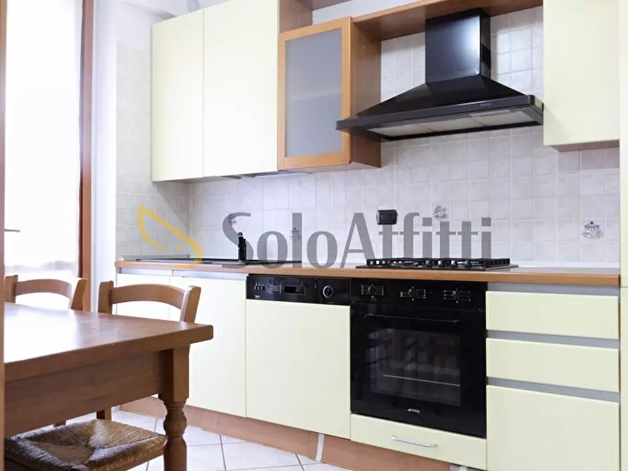 Immagine 6 di Trilocale in affitto  in Via Montello 7 a Bovisio-Masciago