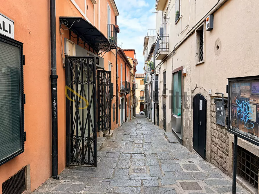Immagine 9 di Locale commerciale in affitto  in Via Fratelli Bandiera 1 a Potenza