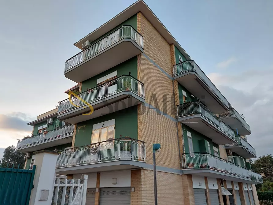 Immagine 16 di Attico in affitto  in Via Mario Giuliano a Fiumicino