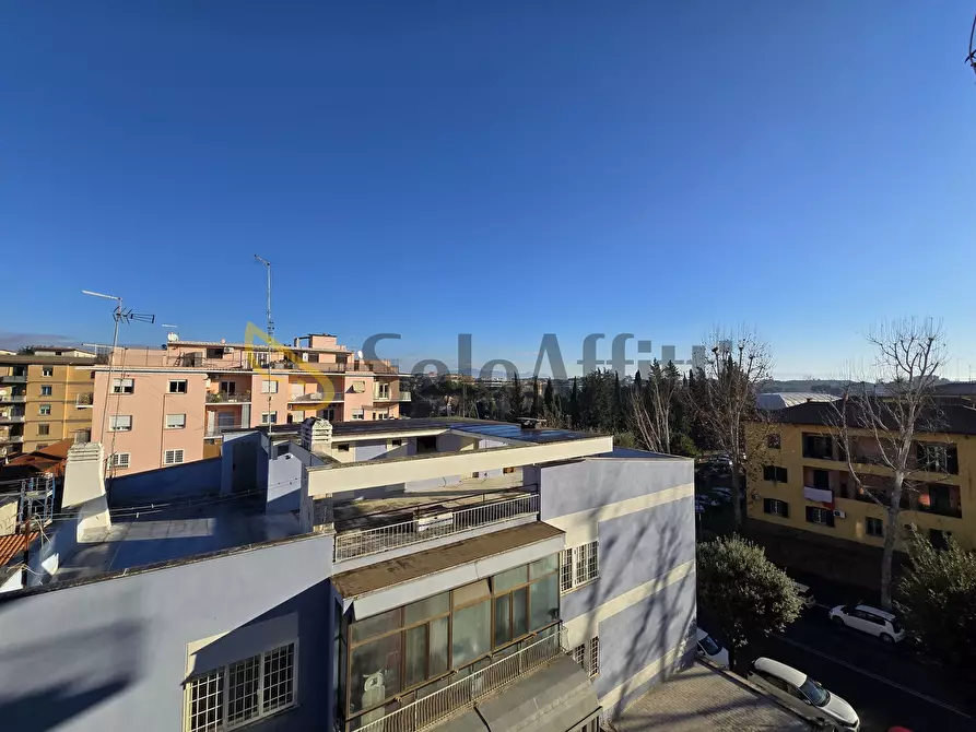 Immagine 21 di Bilocale in affitto  in Via della Bufalotta 15 a Roma