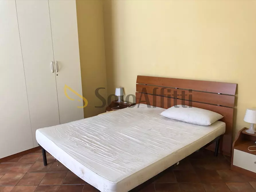 Immagine 11 di Bilocale in affitto  a Catania